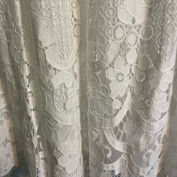 NWT Loft brand white lacy dress, size 8.  Pictures don’t do this dress justice! - Picture 3 of 7